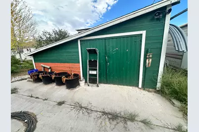 575 W 200 S, Vernal, UT 84078 - Photo 27