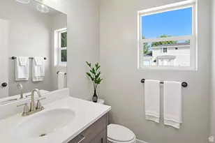 983 Liberty Cottages Ct, Ogden, UT 84404 - Photo 11