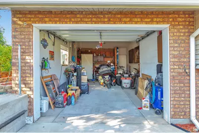 2038 W 4600 S, Roy, UT 84067 - Photo 23