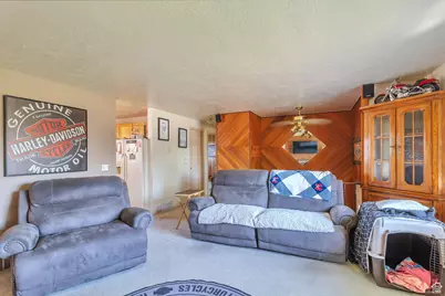 2038 W 4600 S, Roy, UT 84067 - Photo 7