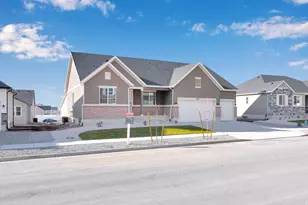 8645 N Halloran Ct, Lake Point, UT 84074 - Photo 33