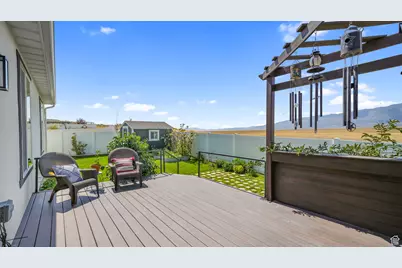 7747 N Seabiscuit Rd, Eagle Mountain, UT 84005 - Photo 25