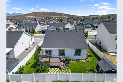 7747 N Seabiscuit Rd, Eagle Mountain, UT 84005 - Photo 33