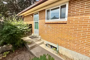 1358 E Maplewood Cir, Murray, UT 84121 - Photo 23