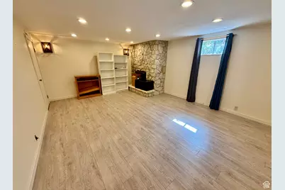 1358 E Maplewood Cir, Murray, UT 84121 - Photo 17