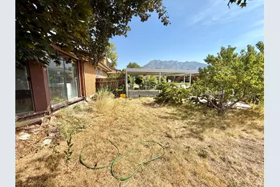 1358 E Maplewood Cir, Murray, UT 84121 - Photo 27