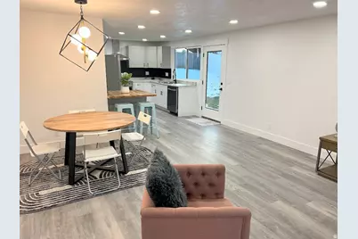 1448 E Estrellita Dr, Sandy, UT 84093 - Photo 5