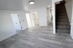 1448 E Estrellita Dr, Sandy, UT 84093 - Photo 15