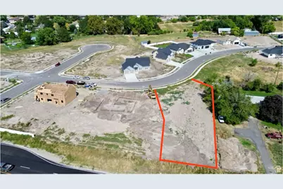 1621 W 3125 St N #4, Pleasant View, UT 84414 - Photo 3