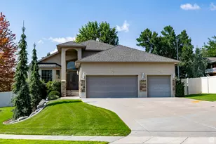 947 E Grn Rd, Fruit Heights, UT 84037 - Photo 1