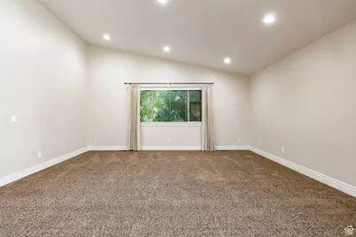 947 E Green Rd, Fruit Heights, UT 84037 - Photo 17