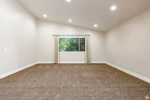 947 E Grn Rd, Fruit Heights, UT 84037 - Photo 17