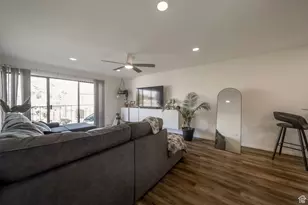 34 W Lester Ave, Murray, UT 84107 - Photo 11