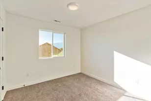 2265 E Morning Glory Way, Eagle Mountain, UT 84005 - Photo 23