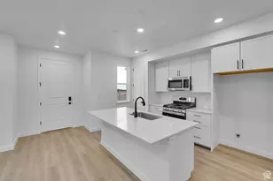 12687 S Lincoln Peak Ln, Herriman, UT 84096 - Photo 7