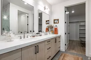 2250 E Murray Holladay Rd, Holladay, UT 84117 - Photo 33