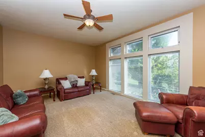 56 E 2050 N, Centerville, UT 84014 - Photo 15