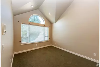 56 E 2050 N, Centerville, UT 84014 - Photo 7