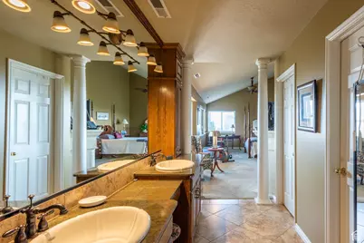 56 E 2050 N, Centerville, UT 84014 - Photo 25