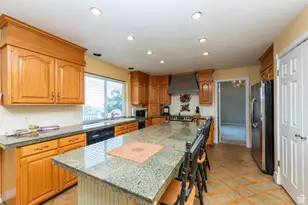 56 E 2050 N, Centerville, UT 84014 - Photo 11