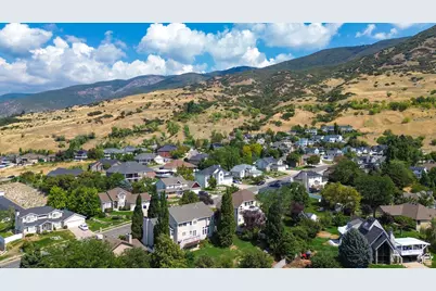 56 E 2050 N, Centerville, UT 84014 - Photo 47