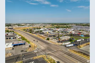 2087 S 1100 W, West Haven, UT 84401 - Photo 11