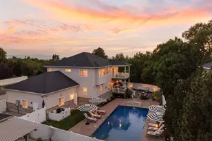 557 E Warm Springs Dr, Kaysville, UT 84037 - Photo 3