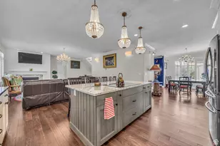 557 E Warm Springs Dr, Kaysville, UT 84037 - Photo 5