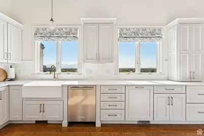 281 N Almond St W, Salt Lake City, UT 84103 - Photo 15