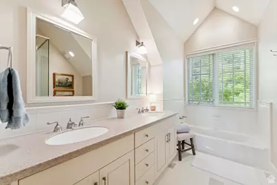 281 N Almond St W, Salt Lake City, UT 84103 - Photo 33