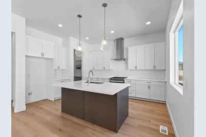 18 S Crimson Way #304, Mapleton, UT 84664 - Photo 7