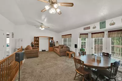 1121 N 900 W, Clinton, UT 84015 - Photo 9