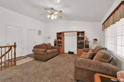 1121 N 900 W, Clinton, UT 84015 - Photo 11
