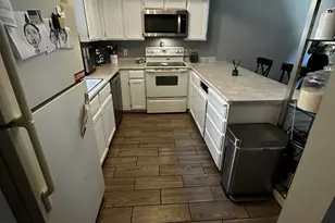 8722 S Oakwood Park Cir Cir S, Sandy, UT 84094 - Photo 5