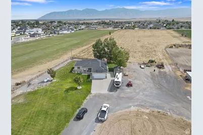 415 S Worthington St, Grantsville, UT 84029 - Photo 5