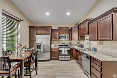 11287 S Winter Bluff Ln, South Jordan, UT 84095 - Photo 9