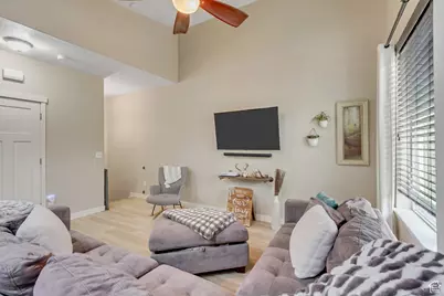 11287 S Winter Bluff Ln, South Jordan, UT 84095 - Photo 15