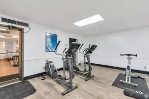 241 N Vine St W, Salt Lake City, UT 84103 - Photo 47