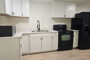 137 W 250 N, Clearfield, UT 84015 - Photo 7