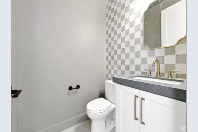 208 E 400 S, Mapleton, UT 84664 - Photo 21