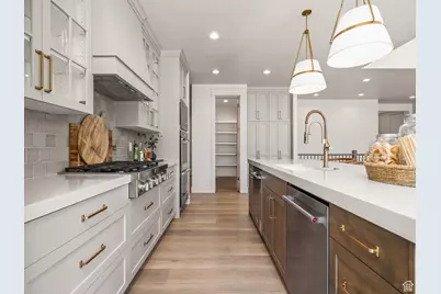 208 E 400 S, Mapleton, UT 84664 - Photo 11