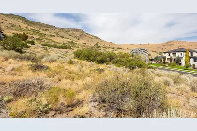 5527 W Lookout Mesa Cir #120, Herriman, UT 84096 - Photo 13