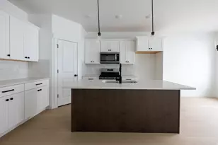 602 W Sungleam Ln, Saratoga Springs, UT 84045 - Photo 5