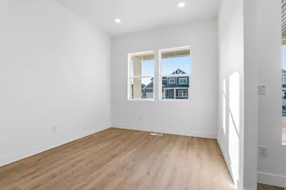 21 S Crimson Way #310, Mapleton, UT 84664 - Photo 5