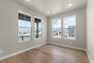 541 W Coyote Rdg Rd, Grantsville, UT 84029 - Photo 3