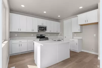 541 W Coyote Ridge Rd, Grantsville, UT 84029 - Photo 9