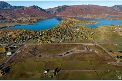 484 S 7900 St E #9, Huntsville, UT 84317 - Photo 5