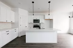 598 W Sungleam Ln, Saratoga Springs, UT 84045 - Photo 3