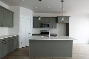 596 W Sungleam Ln, Saratoga Springs, UT 84045 - Photo 3