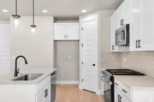 498 W Maidengrass Way, Draper, UT 84020 - Photo 11